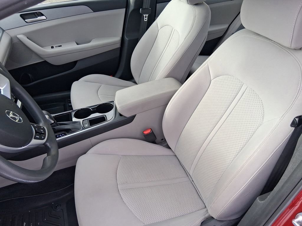Used 2019 Hyundai Sonata SE w/ Cargo Package image 20