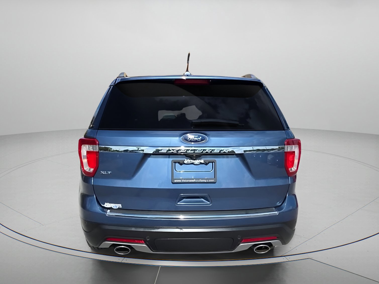 Certified 2018 Ford Explorer XLT w/ Equipment Group 202A image 17