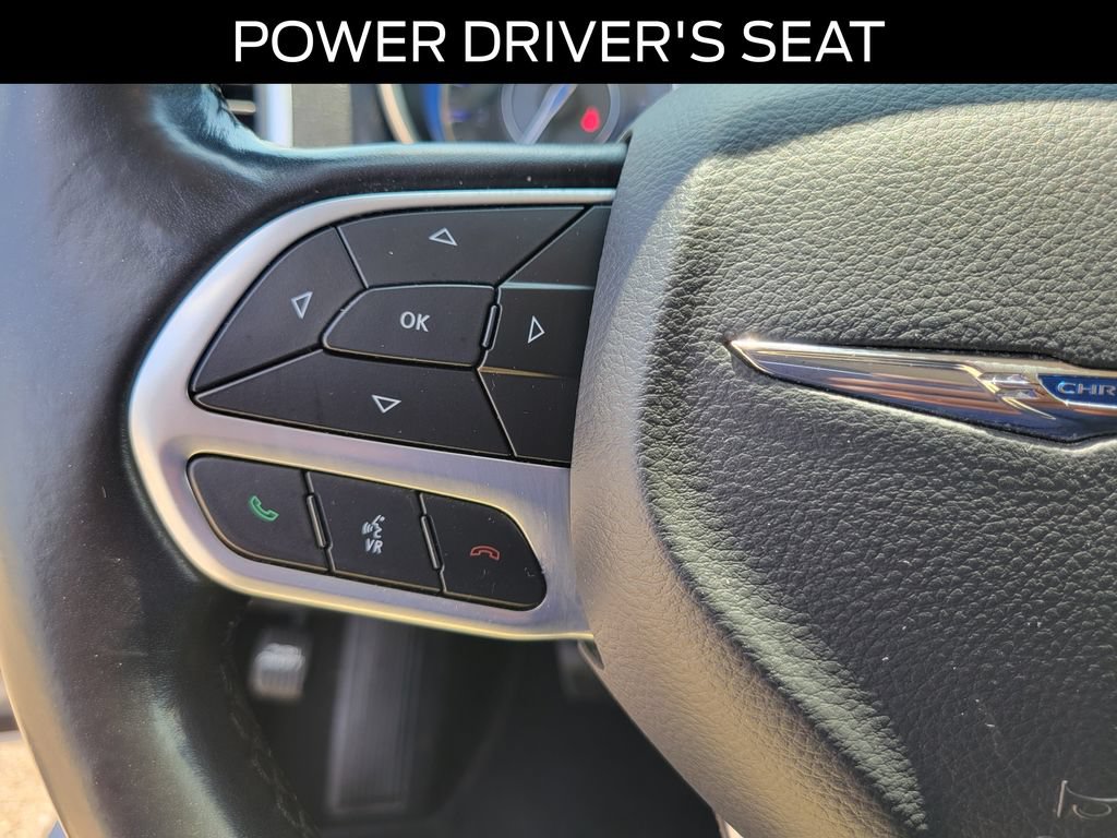 Used 2021 Chrysler 300 Touring RWD image 22