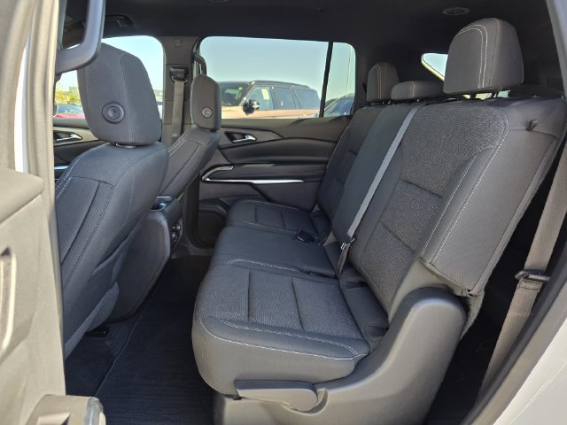Used 2024 Chevrolet Traverse LS FWD image 19
