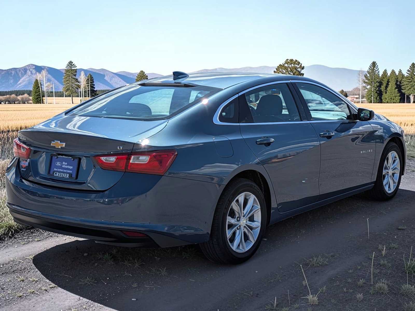 Used 2025 Chevrolet Malibu LT FWD image 6