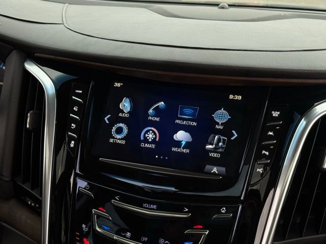Used 2019 Cadillac Escalade Premium Luxury image 40