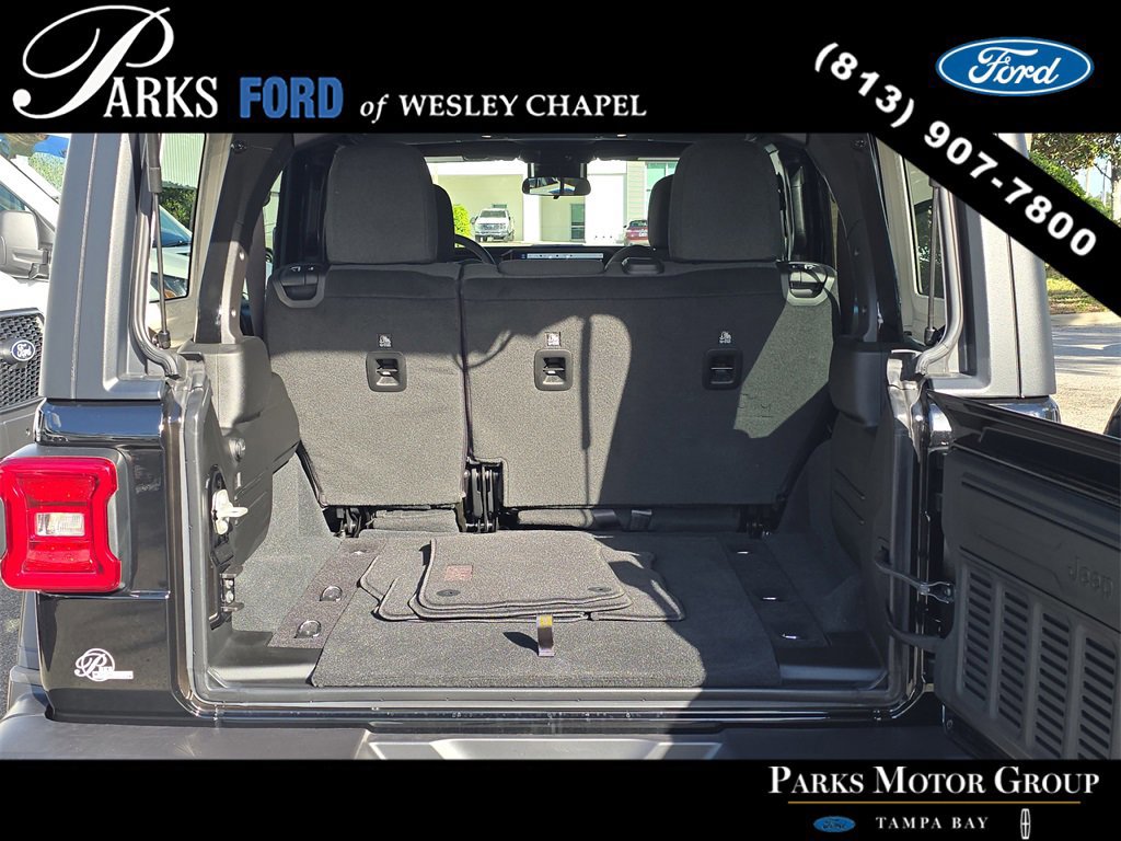 Used 2024 Jeep Wrangler Sport S image 9