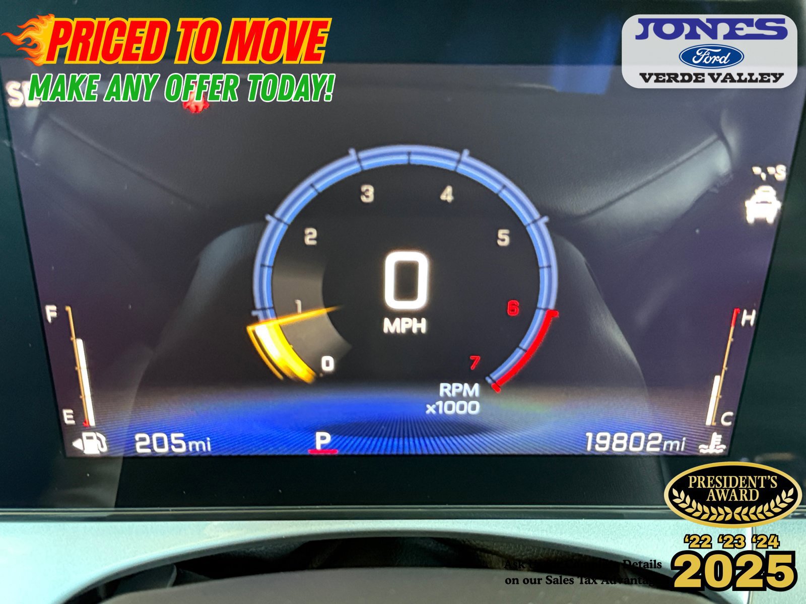 Used 2025 Chevrolet Trax LT w/ LT Convenience Package FWD image 23