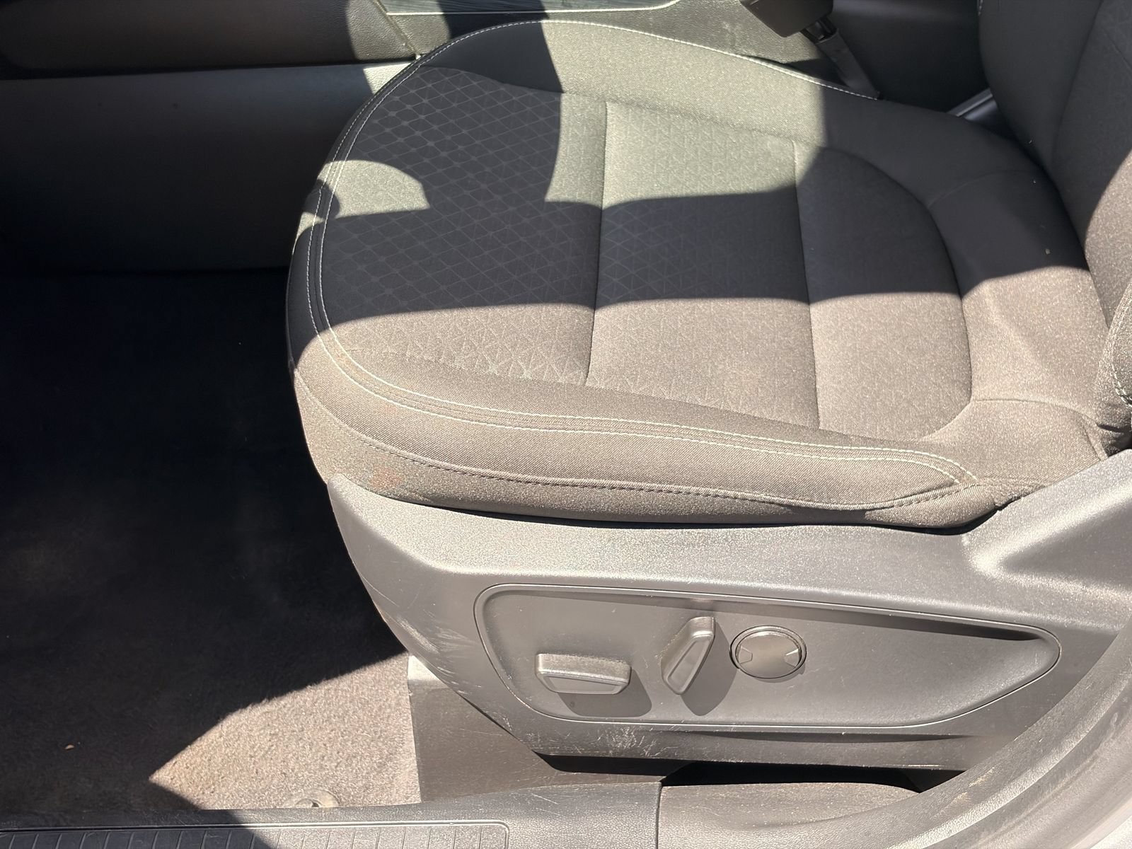 Certified 2024 Ford Escape Active FWD image 23