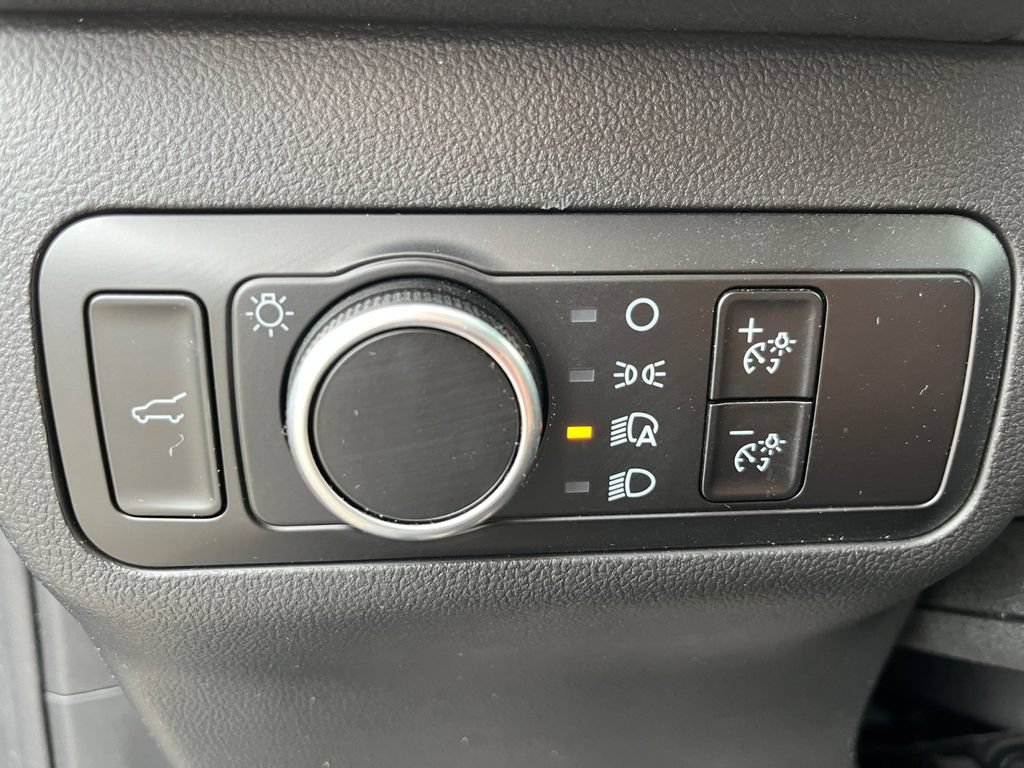 Certified 2023 Ford Escape Active AWD/4WD image 16