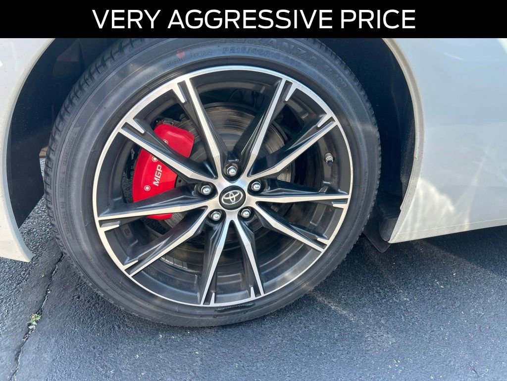 Used 2017 Toyota 86 RWD image 13