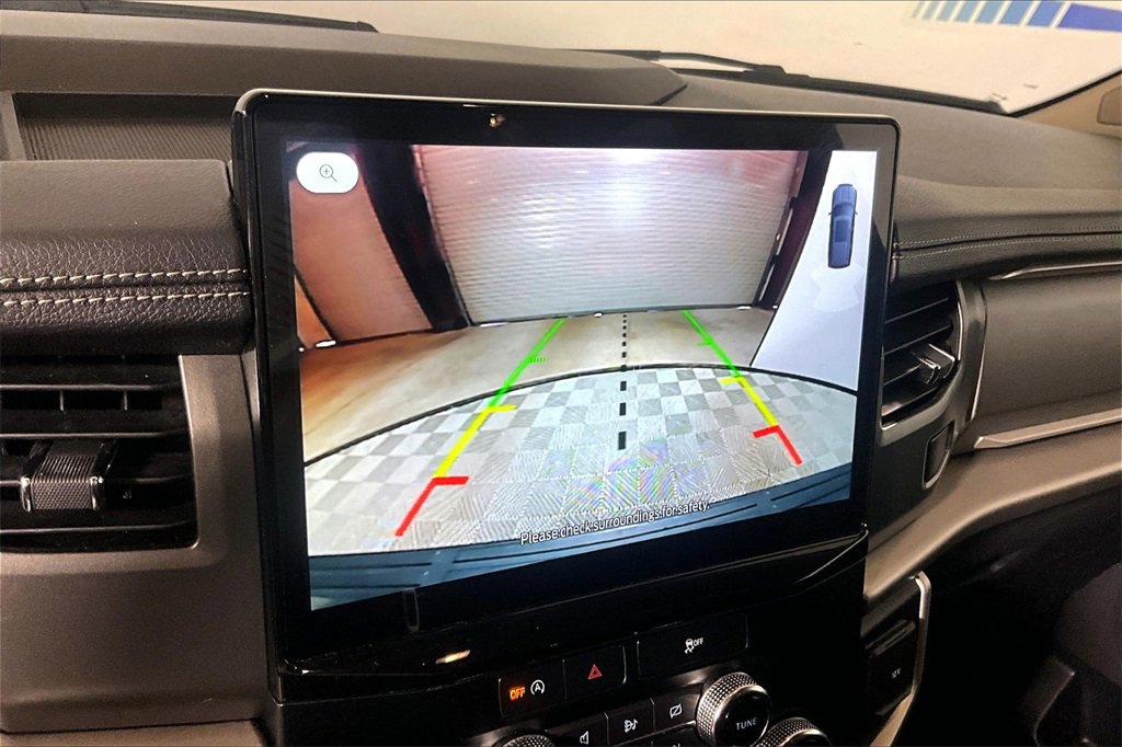 Certified 2024 Ford Expedition XLT image 18