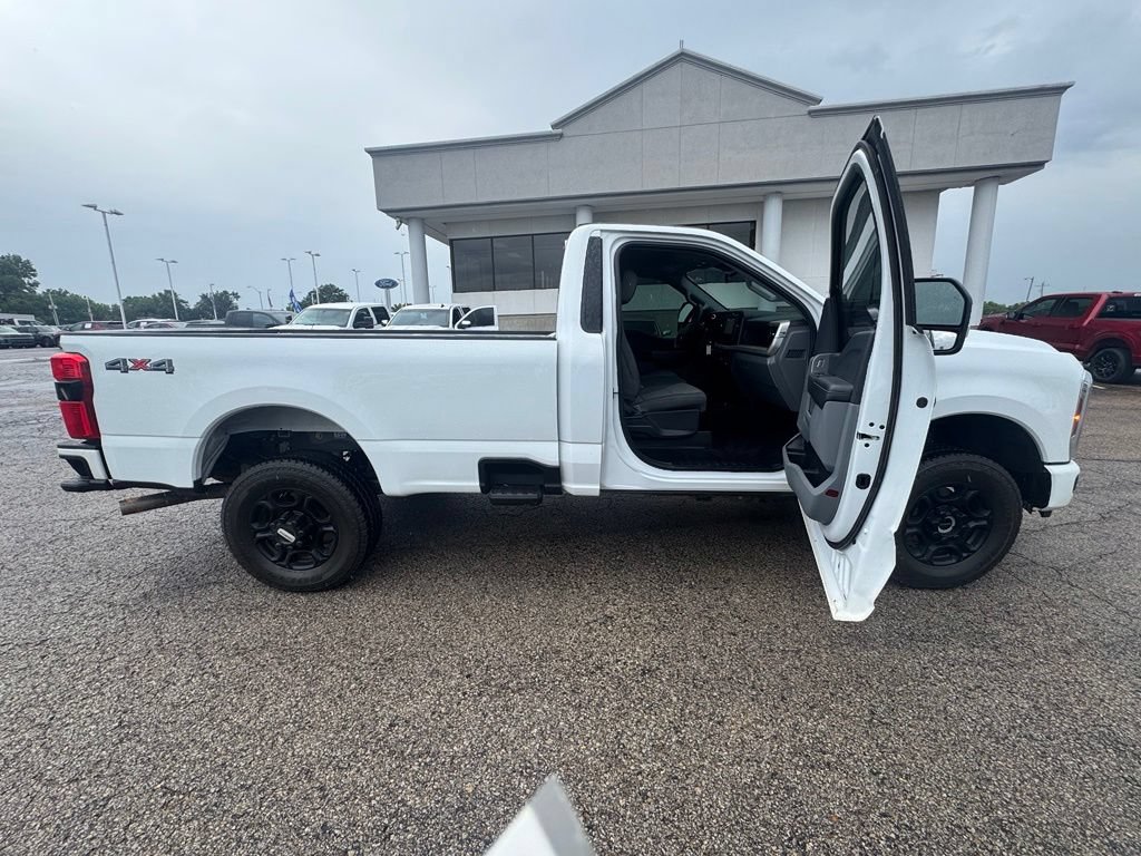 Certified 2025 Ford F350 XL w/ STX Appearance Package AWD/4WD image 10