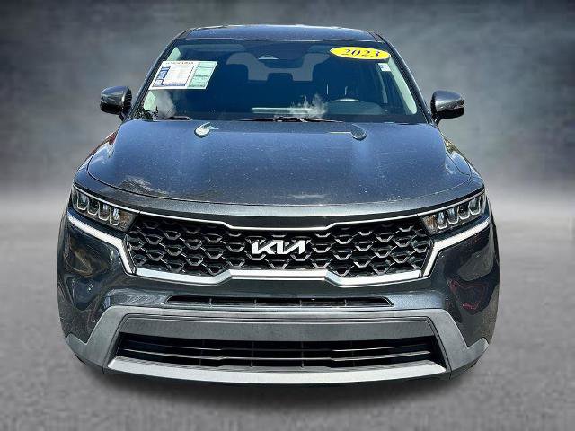 Used 2023 Kia Sorento LX FWD image 2