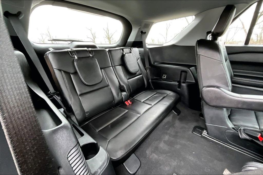 Certified 2023 Ford Explorer Limited w/ Limited Technology Package image 27