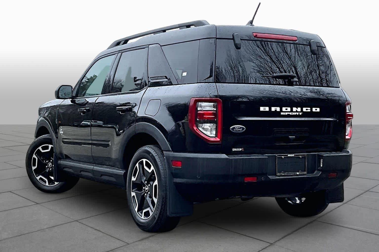 Certified 2023 Ford Bronco Sport Outer Banks w/ Tech Package AWD/4WD image 12