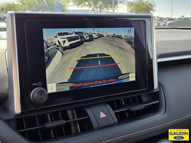 Used 2025 Toyota RAV4 XLE AWD/4WD image 22