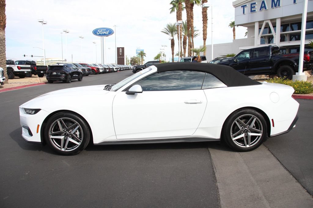 Certified 2025 Ford Mustang Convertible RWD image 4