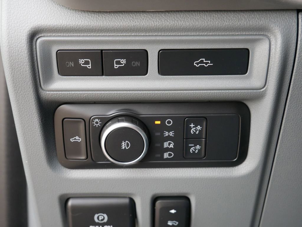 Certified 2021 Ford F150 XLT w/ Equipment Group 302A High image 17