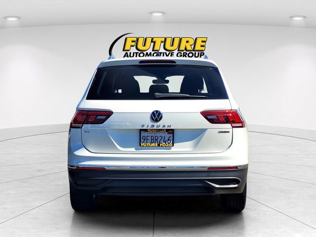 Used 2023 Volkswagen Tiguan SE AWD/4WD image 4