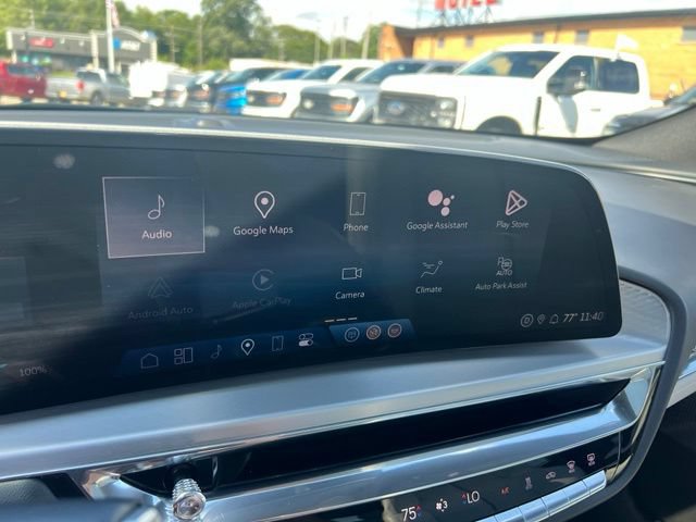 Used 2024 Cadillac Lyriq Sport AWD/4WD image 13