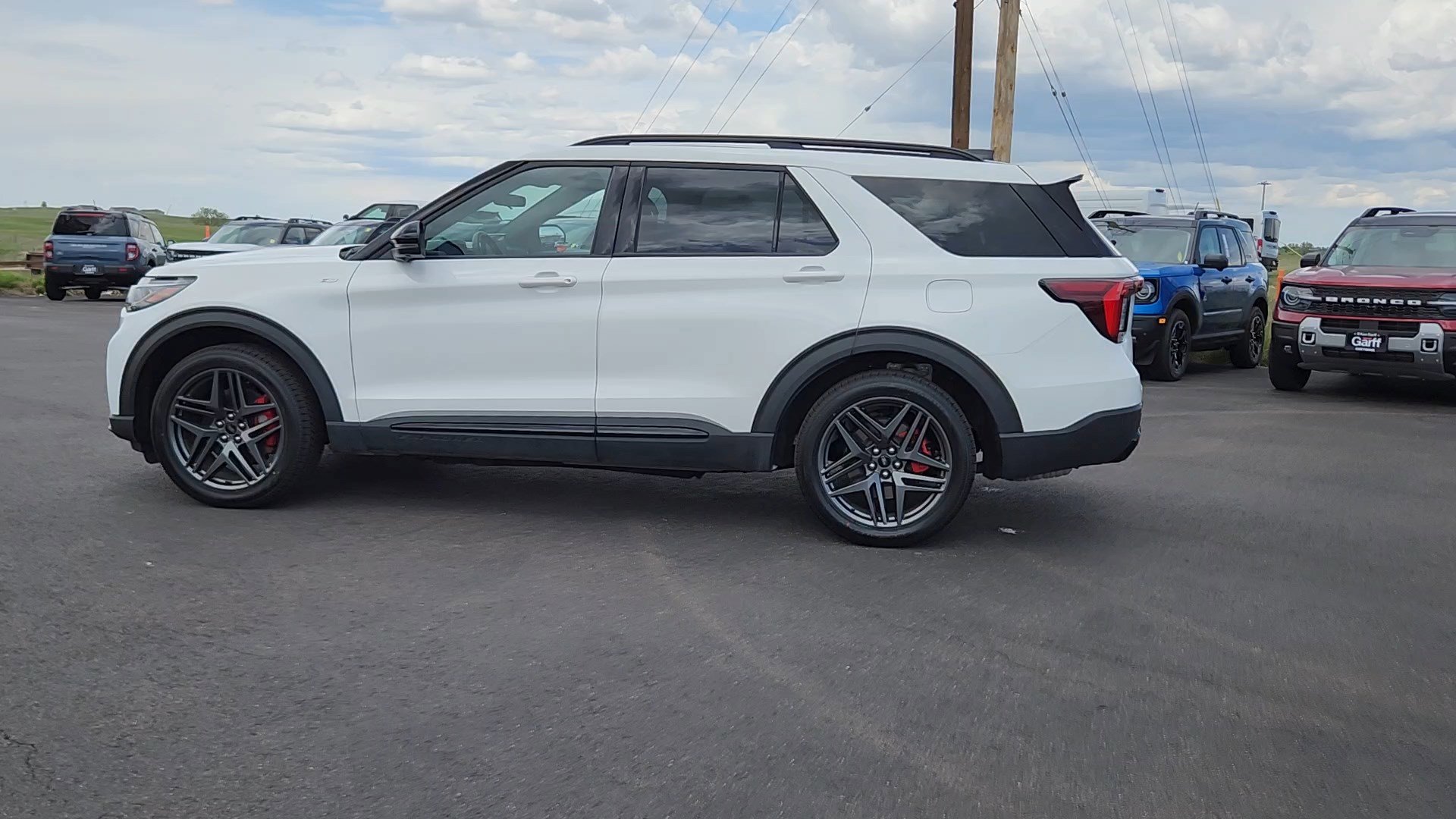 Certified 2025 Ford Explorer ST-Line w/ ST-Line Street Pack AWD/4WD image 3