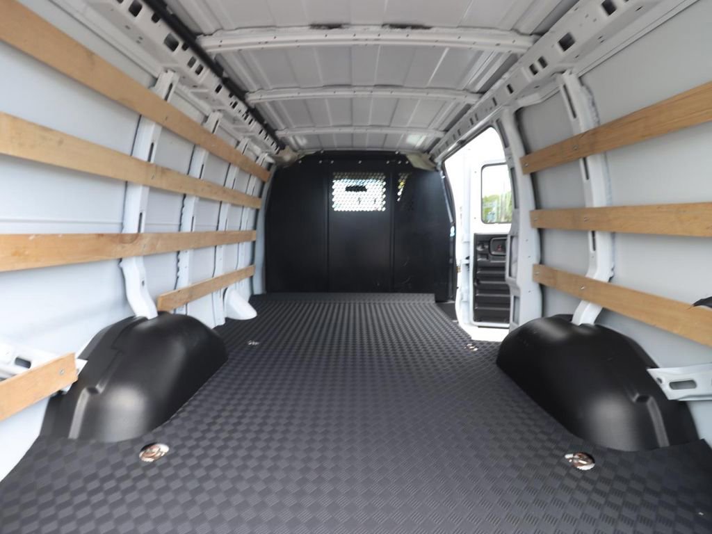 Used 2024 GMC Savana 2500 w/ Driver Convenience Package image 16