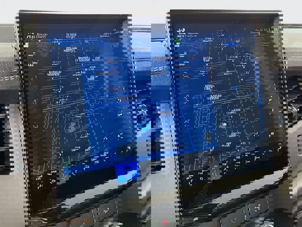 Certified 2023 Ford Expedition XLT image 27