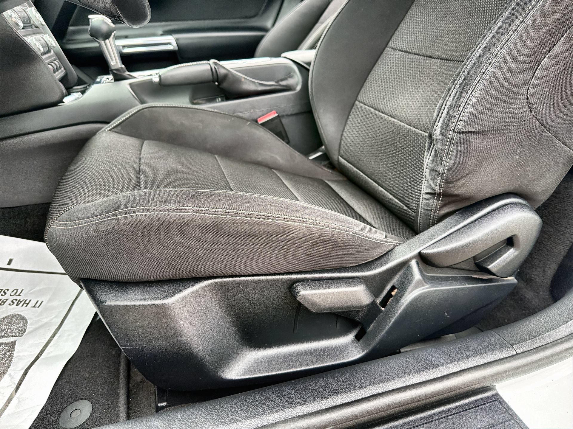 Certified 2017 Ford Mustang Coupe RWD image 12