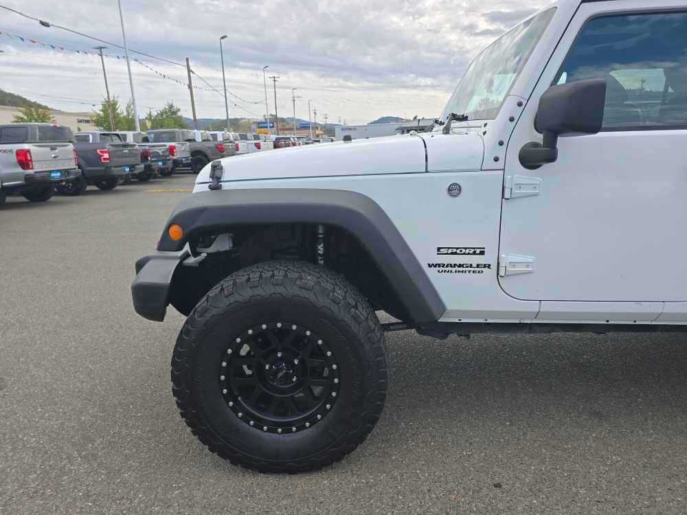 Used 2017 Jeep Wrangler Unlimited Sport w/ Quick Order Package 24S AWD/4WD image 18