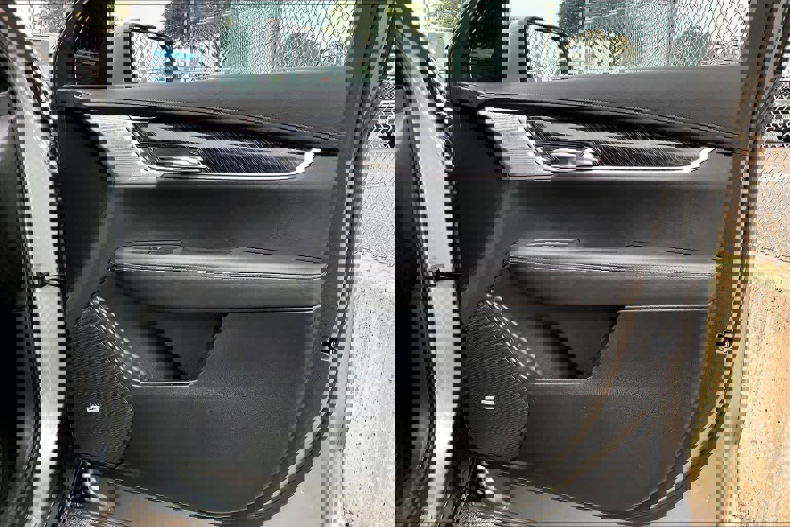 Used 2024 Cadillac XT6 Premium Luxury image 45