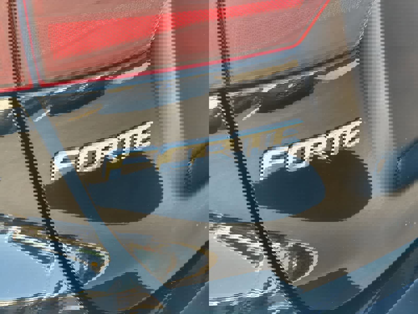 Used 2021 Kia Forte LXS image 13