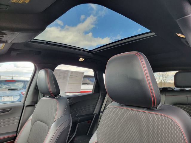 Certified 2023 Ford Escape ST-Line Select w/ Tech Pack #2 image 10