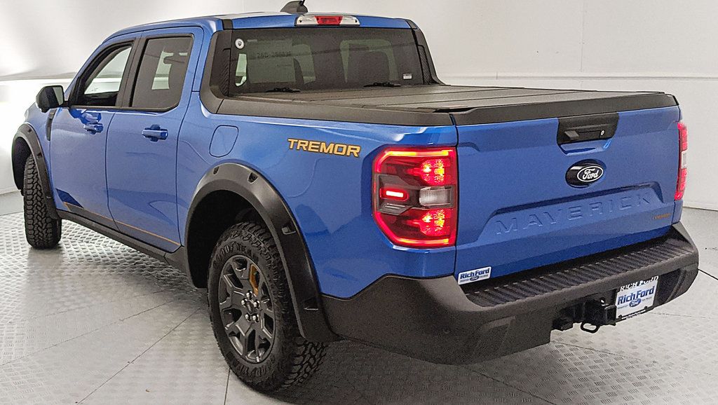 Certified 2026 Ford Maverick Tremor AWD/4WD image 4