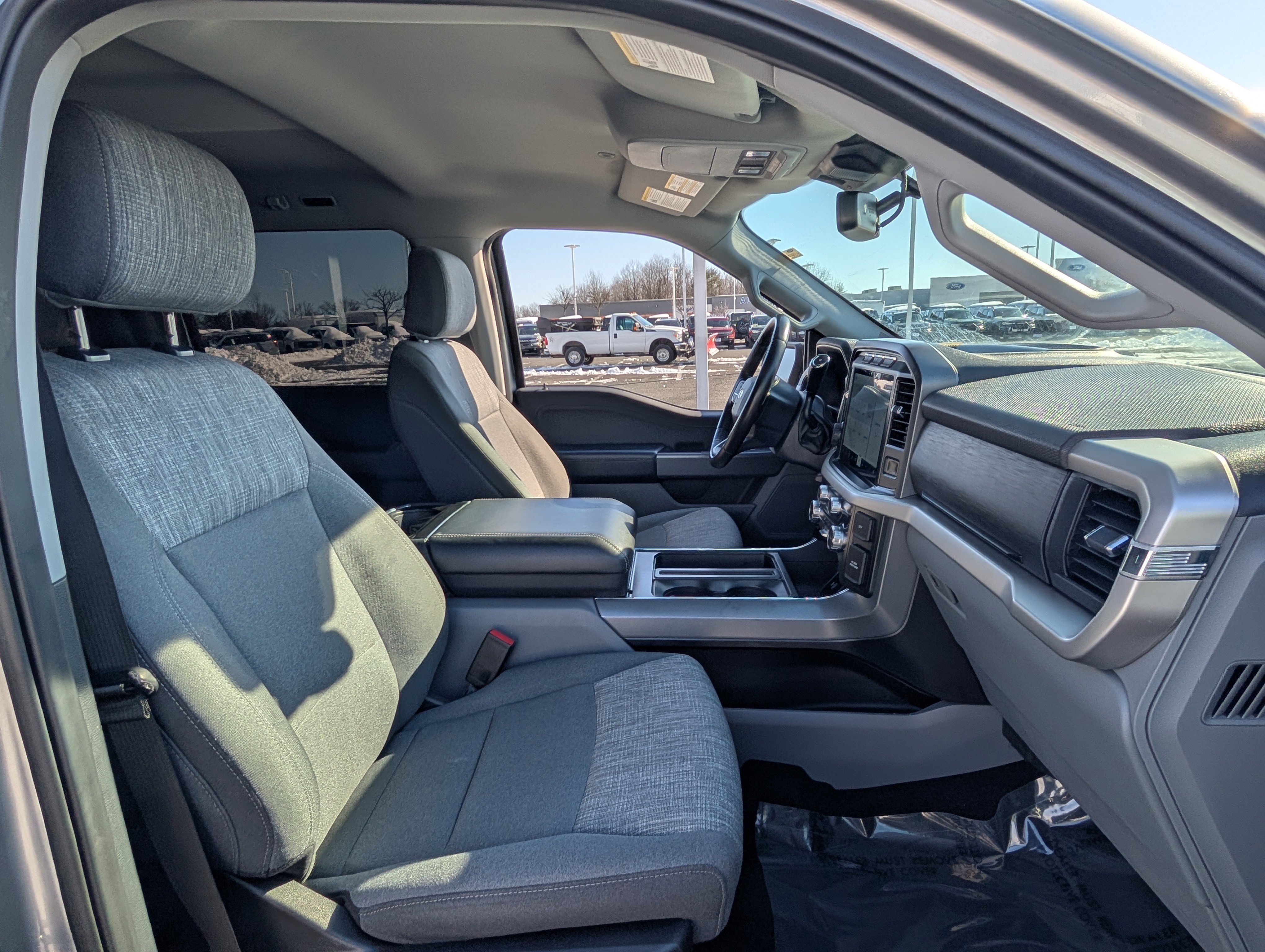 Certified 2022 Ford F150 XLT w/ Equipment Group 302A High image 10