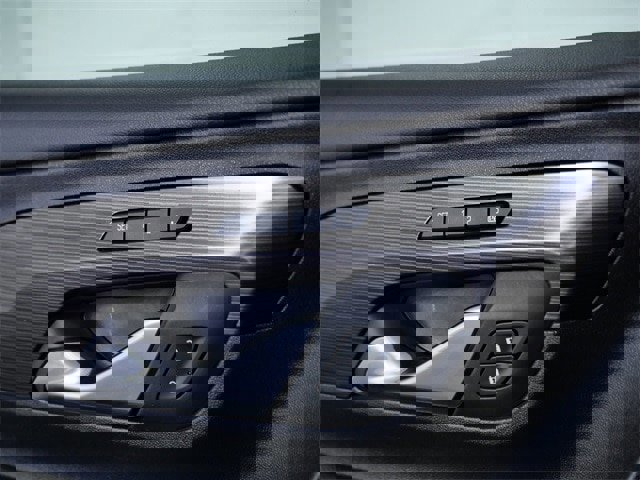 Used 2018 GMC Terrain SLT w/ Preferred Package image 25