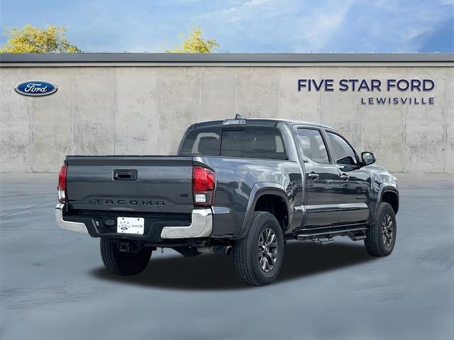 Used 2022 Toyota Tacoma SR5 RWD image 4