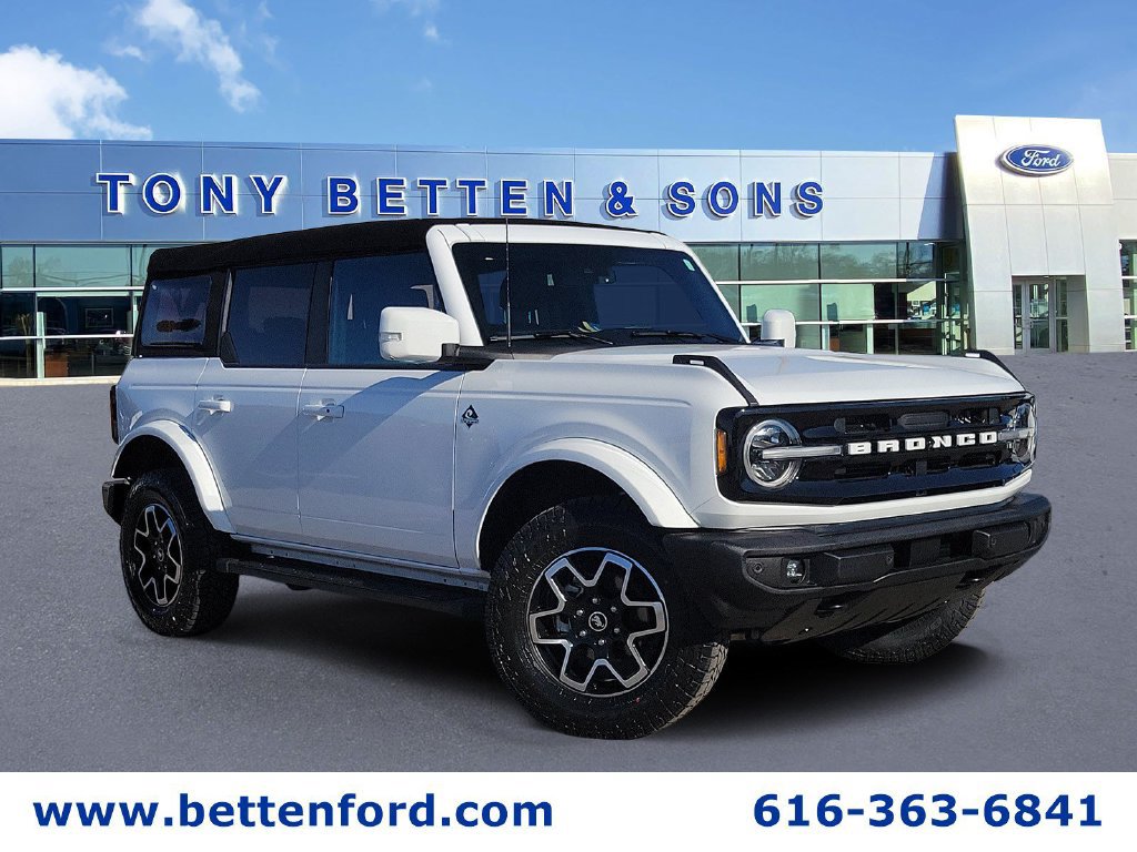 Certified 2023 Ford Bronco Outer Banks AWD/4WD image 1