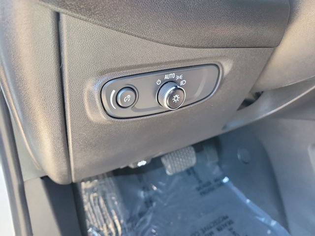 Used 2024 Chevrolet Equinox RS w/ LPO, Floor Liner Package FWD image 23