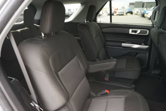 Certified 2022 Ford Explorer XLT RWD image 18