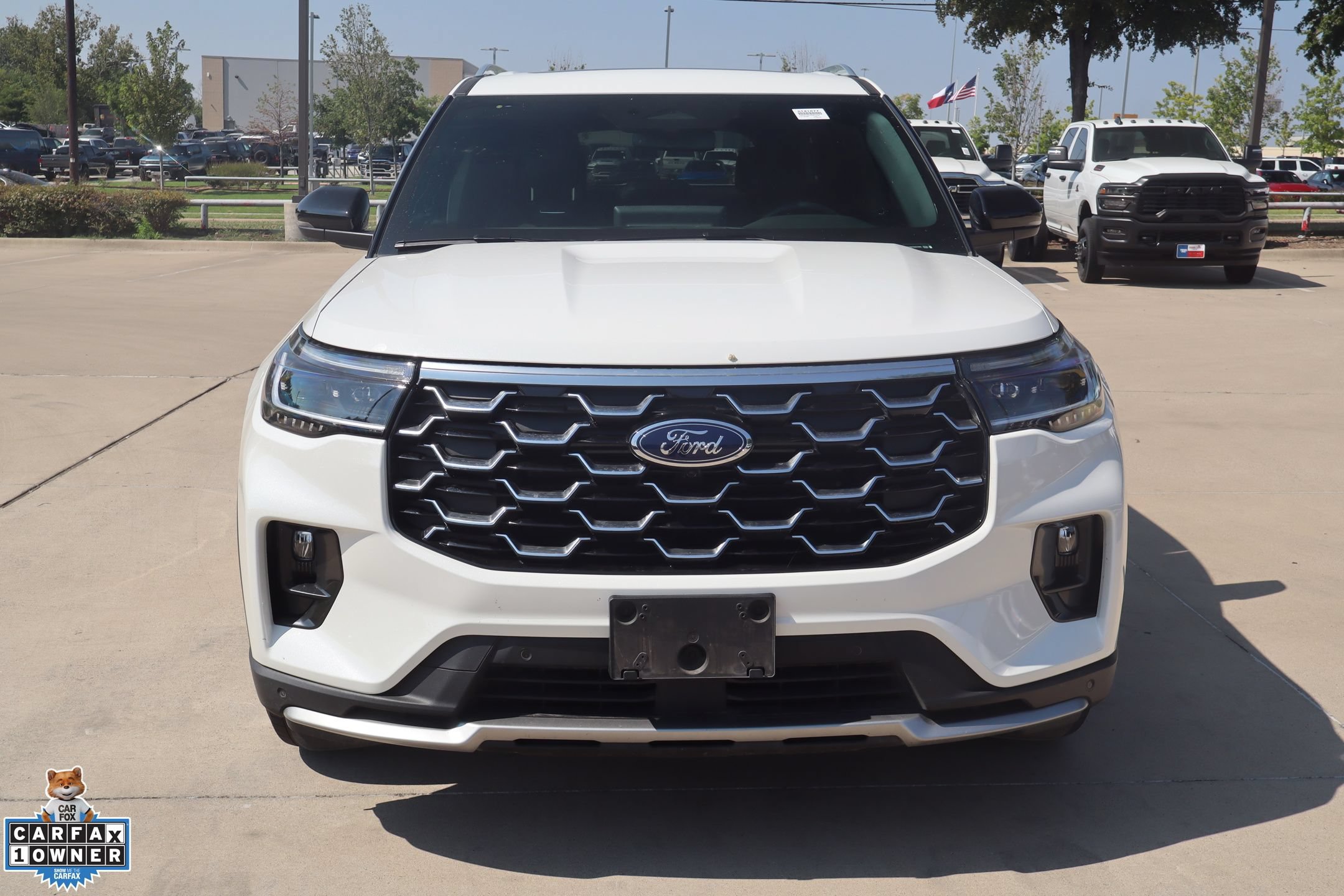 Certified 2025 Ford Explorer Platinum RWD image 9