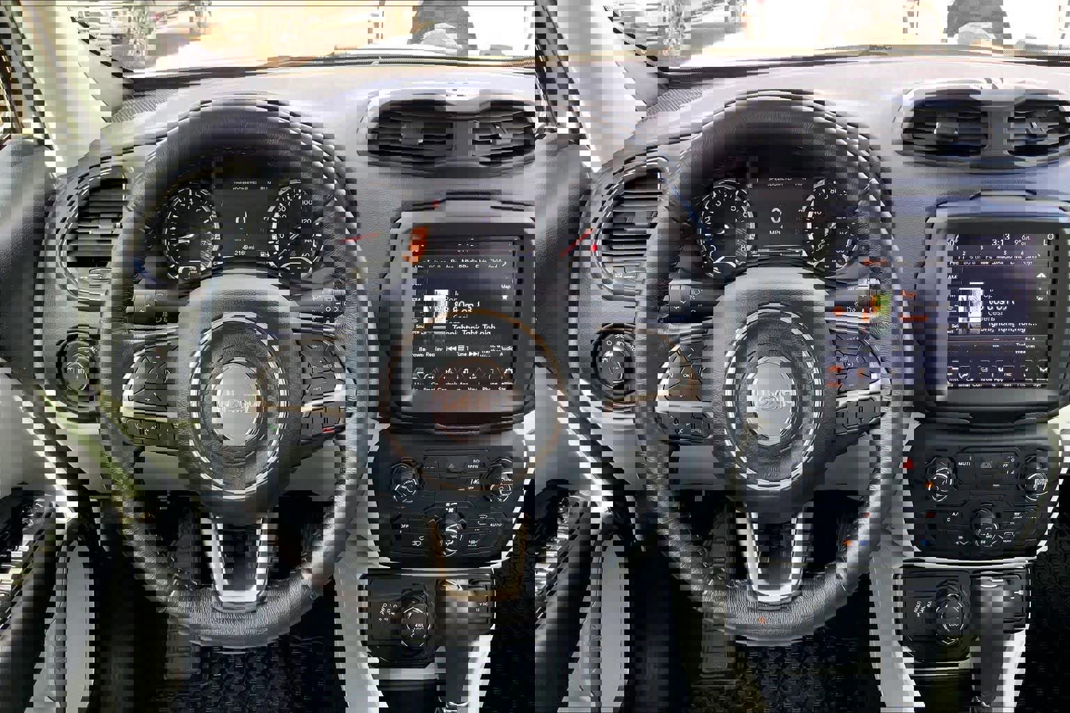 Used 2022 Jeep Renegade Limited image 7