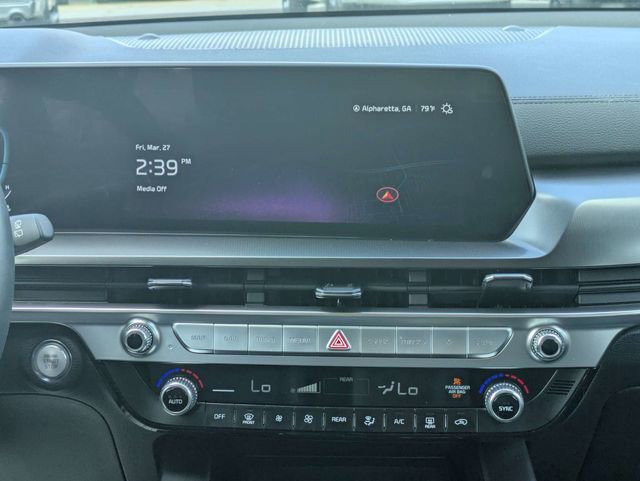 Used 2025 Kia Telluride LX image 18