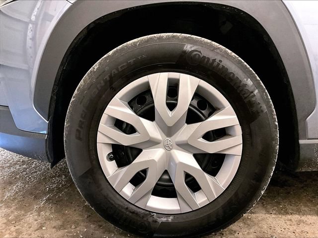Used 2022 Toyota Corolla Cross L FWD image 8