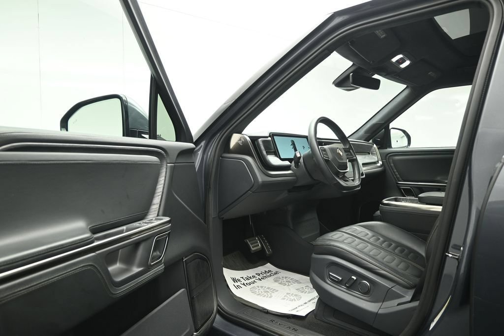 Used 2022 Rivian R1T Launch Edition AWD/4WD image 7
