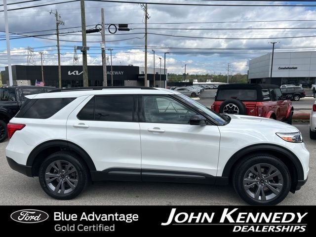 Certified 2022 Ford Explorer XLT w/ Equipment Group 202A AWD/4WD image 5