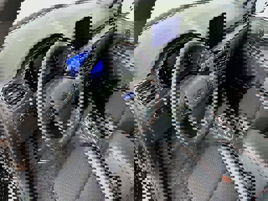 Certified 2025 Ford Escape ST-Line image 9