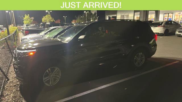 Certified 2023 Ford Explorer XLT w/ Equipment Group 202A image 7