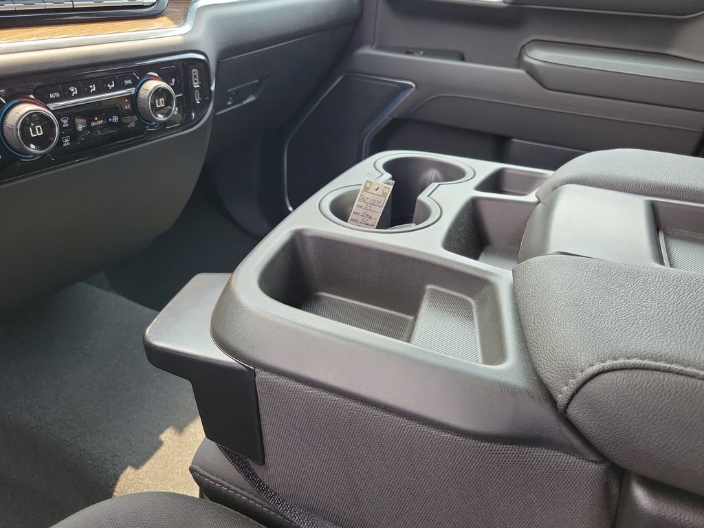 Used 2023 Chevrolet Silverado 1500 LT AWD/4WD image 29
