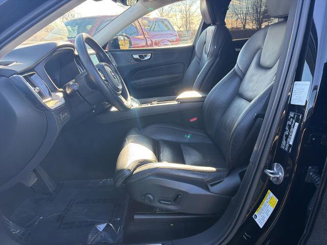 Used 2022 Volvo XC60 T8 Inscription w/ Advanced Package image 15