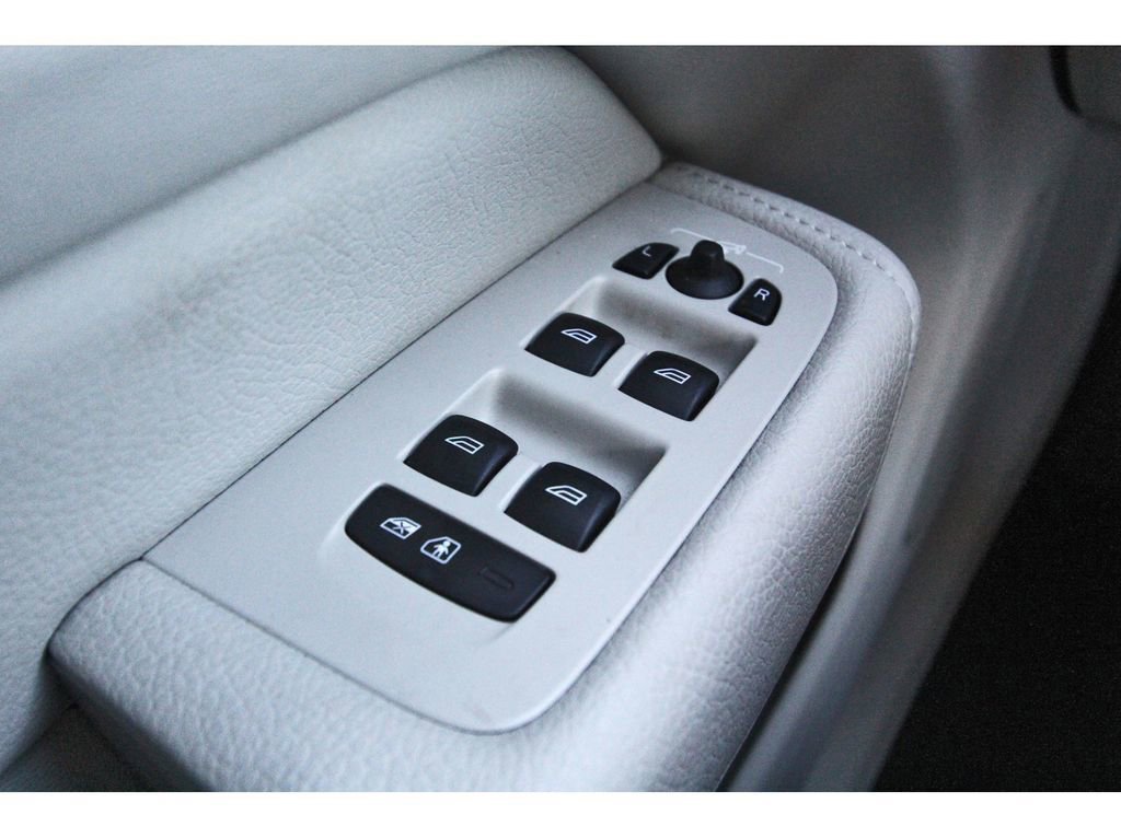 Used 2020 Volvo XC60 T6 Inscription w/ Protection Package Premier image 22