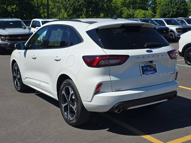 Certified 2023 Ford Escape ST-Line Elite w/ Premium Technology Package AWD/4WD image 3