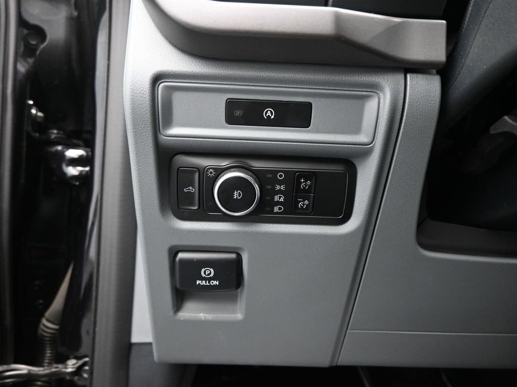 Certified 2025 Ford F150 XLT w/ Equipment Group 301A Standard image 38