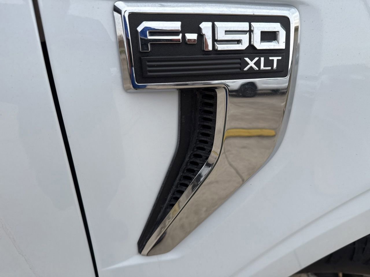 Certified 2024 Ford F150 XLT w/ Mobile Office Package image 18